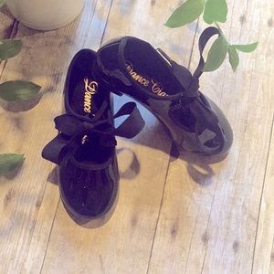 Beginner Tap Dance Shoes - Black tie Dance Class